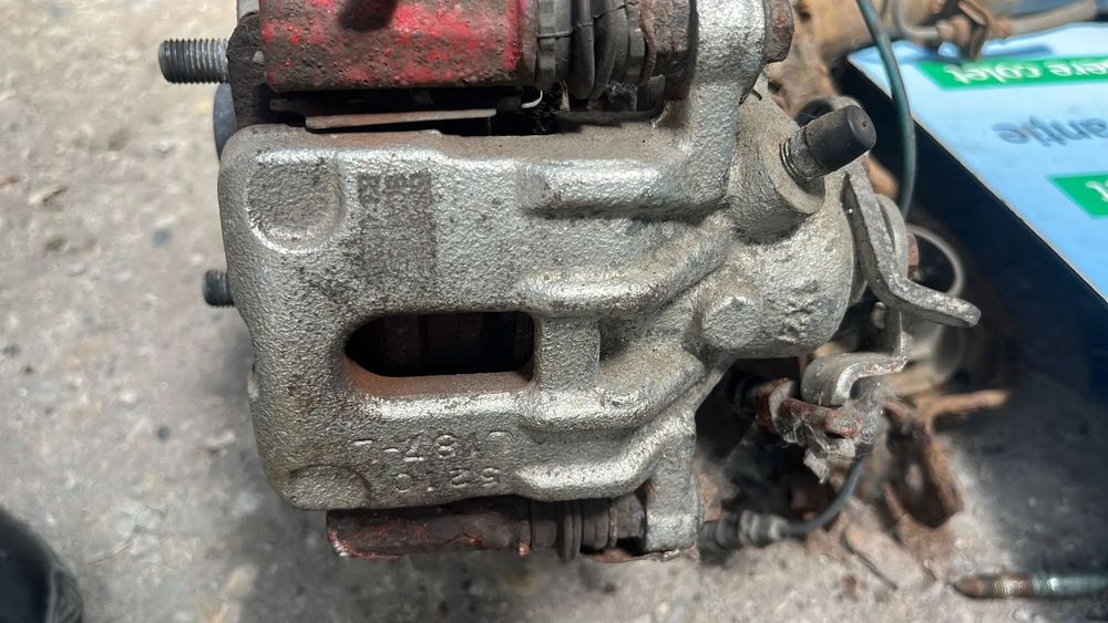 Etrier stanga dreapta spate Honda Civic TypeR fn2