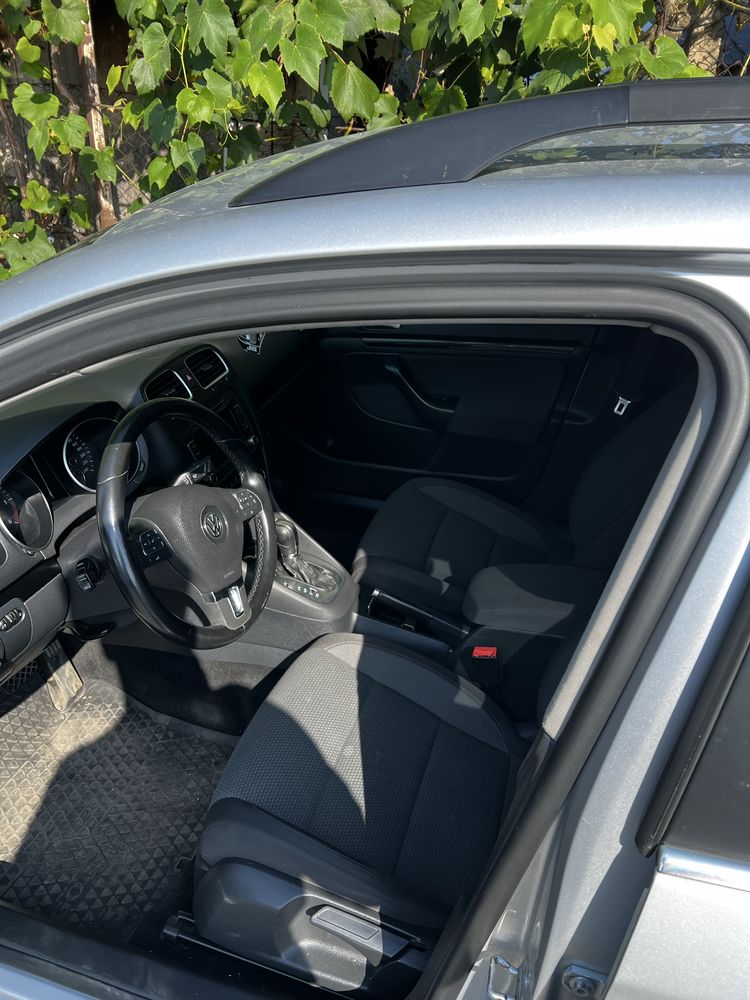 Vand golf 6 cu cutia defecta (automat)