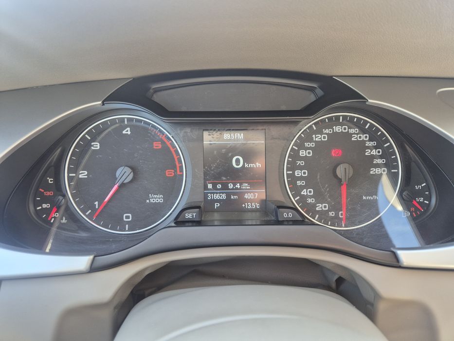 Proprietar Audi A4, 2.0 diesel, 2012, panoramic, automat