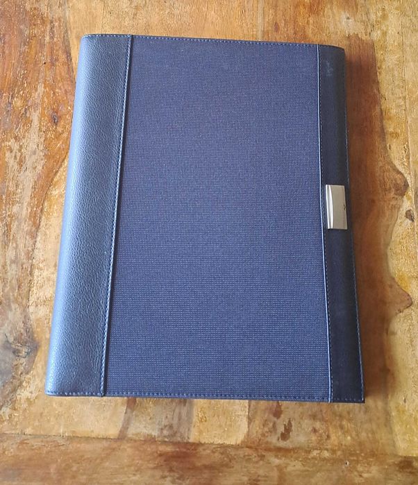 папка за документи класьор 4 ринга син кожа с цип Марксман Marksman А4