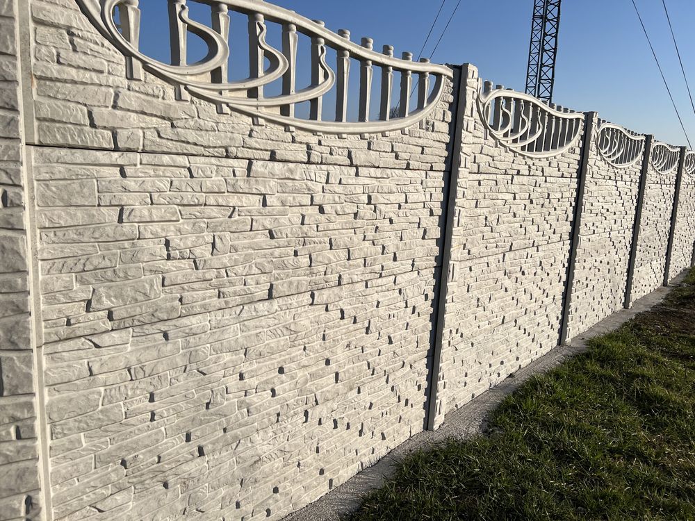 Gard din placi de beton si Garduri de beton