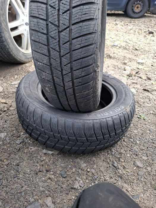 Vand 2 sau 4 anvelope 185 60 14 de iarna