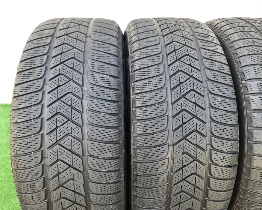 4бр. 235/55/19 PIRELLI Scorpion RFT - зимни