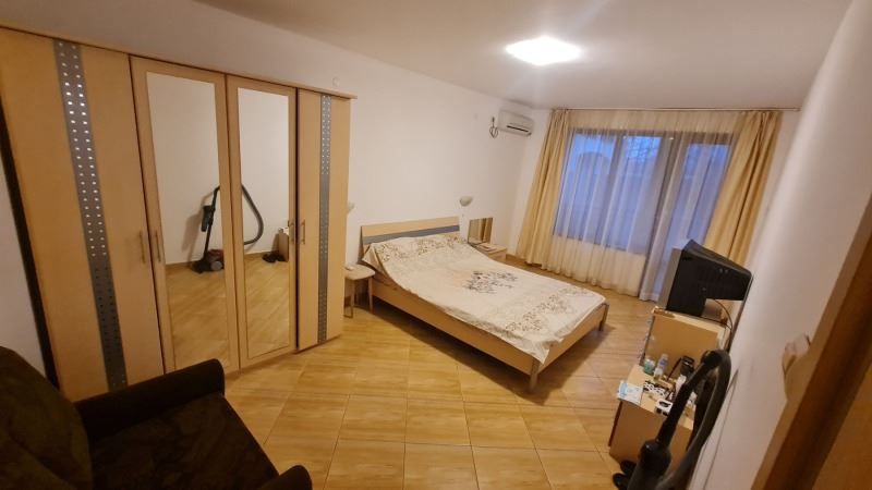 Продава се Тристаен апартамент в к.к. Слънчев бряг - 118 кв.м за 814 €/кв.м - Снимка #2