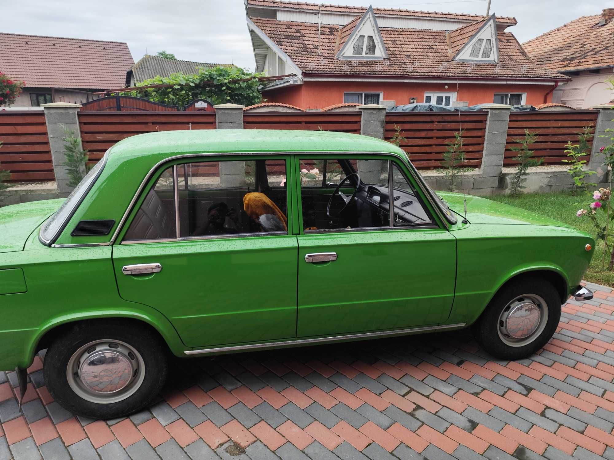 Lada 1200s de vanzare
