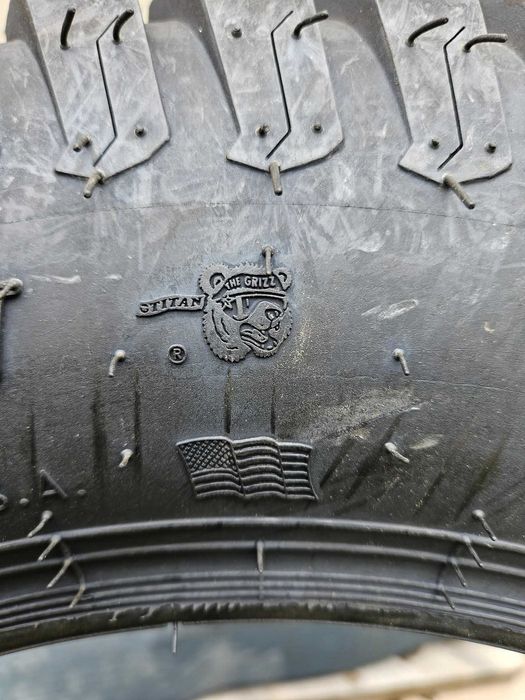 Anvelope TITAN Made in U.S.A-28X8.50-15