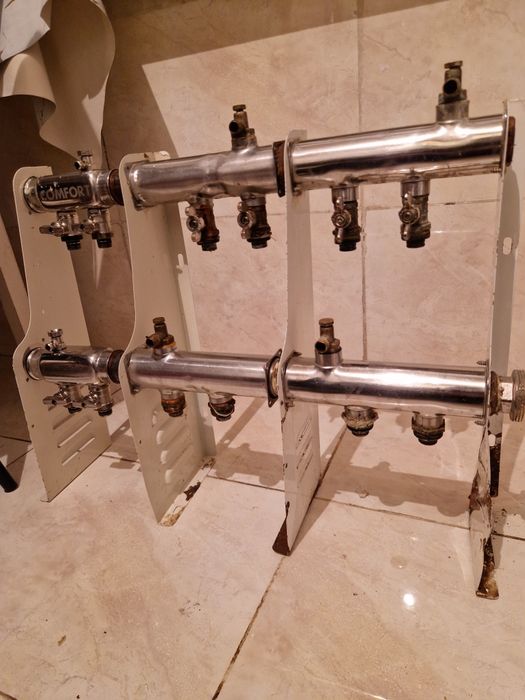 Продаю коллектор отопления (гребёнка)