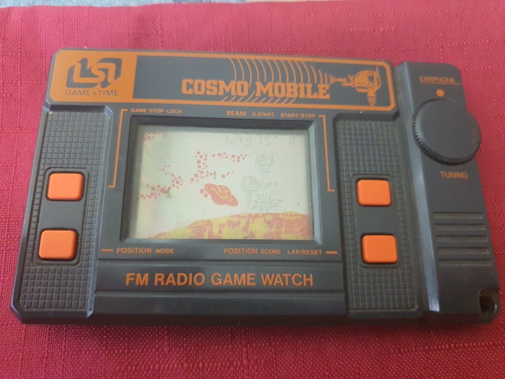 Стара електронна игра с радио