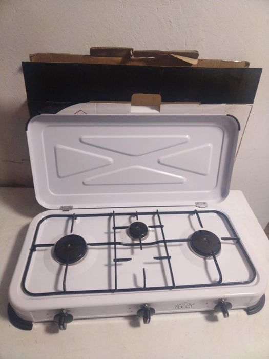 Компактен троен газов котлон  
DCG EKP2423 / мощност 900W
 3 горелки /