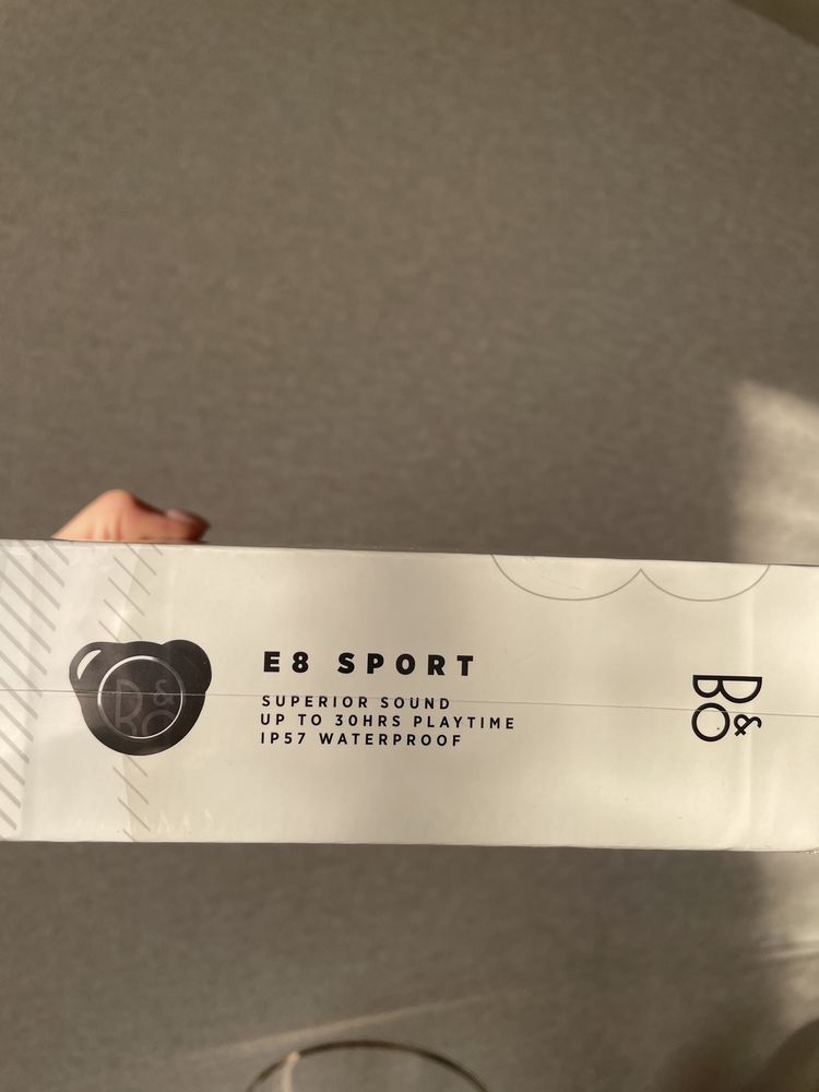 E8 Sport наушники bang olufsen