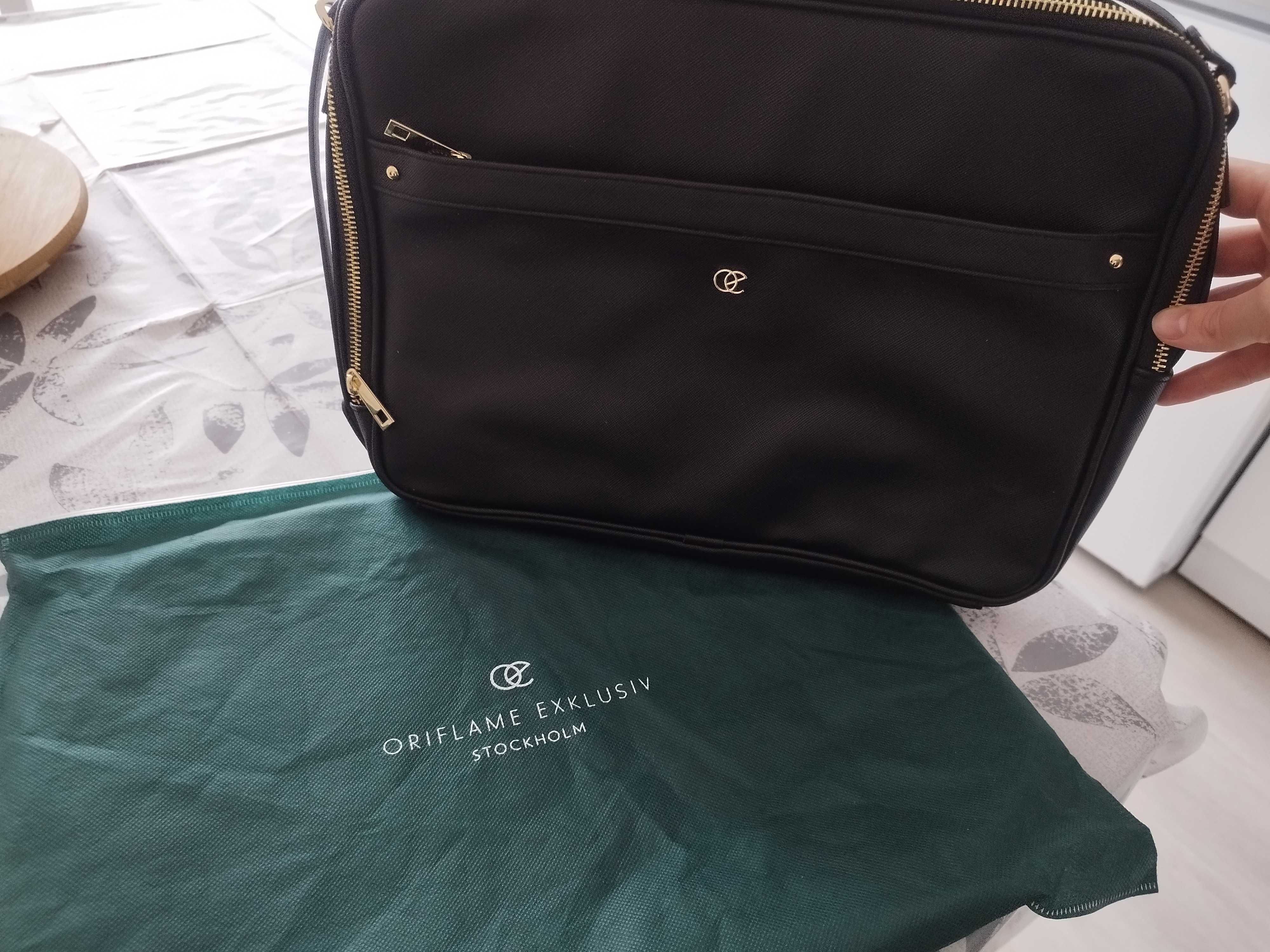 Чисто нови дамски чанти от Oriflame и Avon