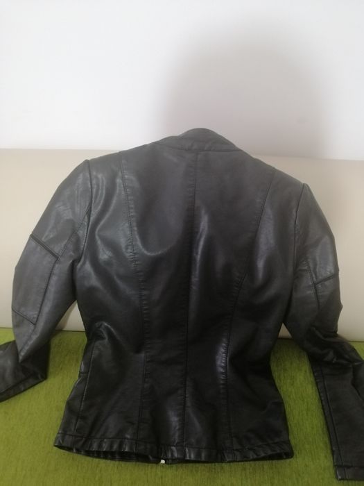 GEACĂ de piele marimea XS