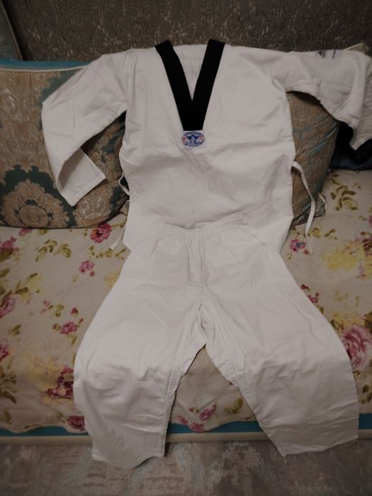 Детское кимоно (таэквондо)