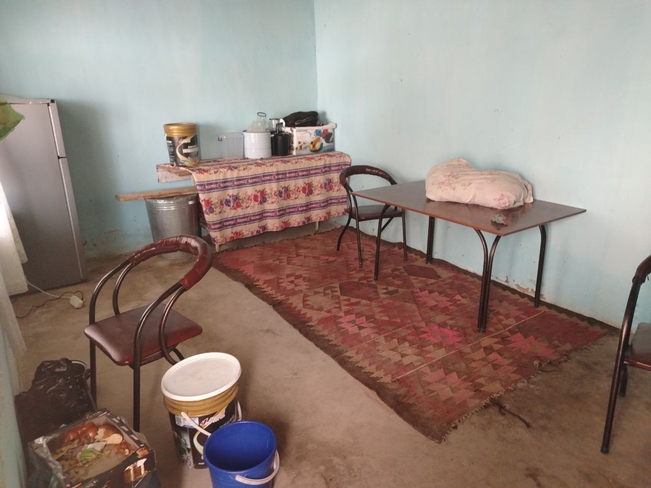 Kamolot mahallasida 10 sotixli hovli sotiladi