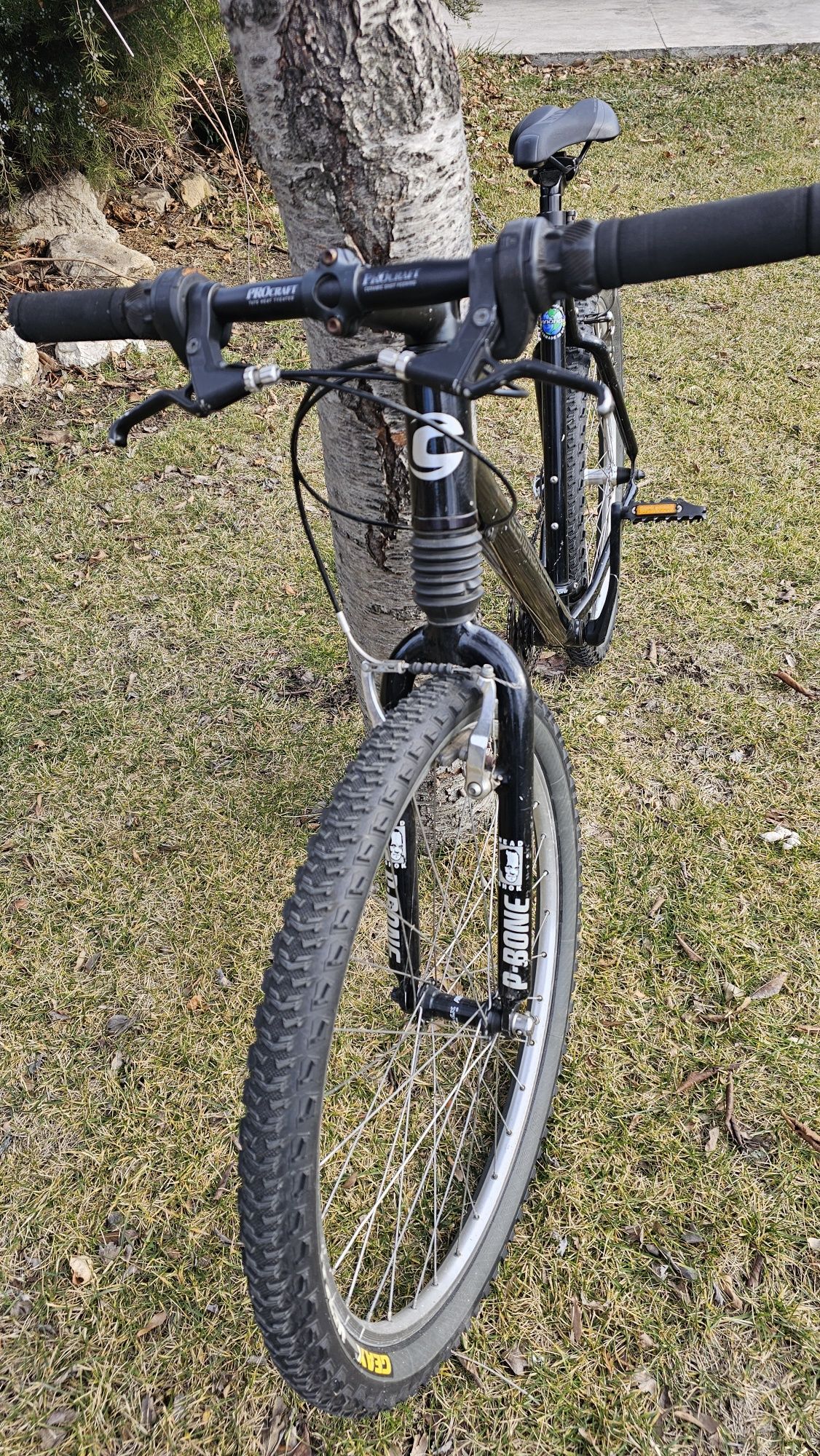 Bicicleta connondale f400