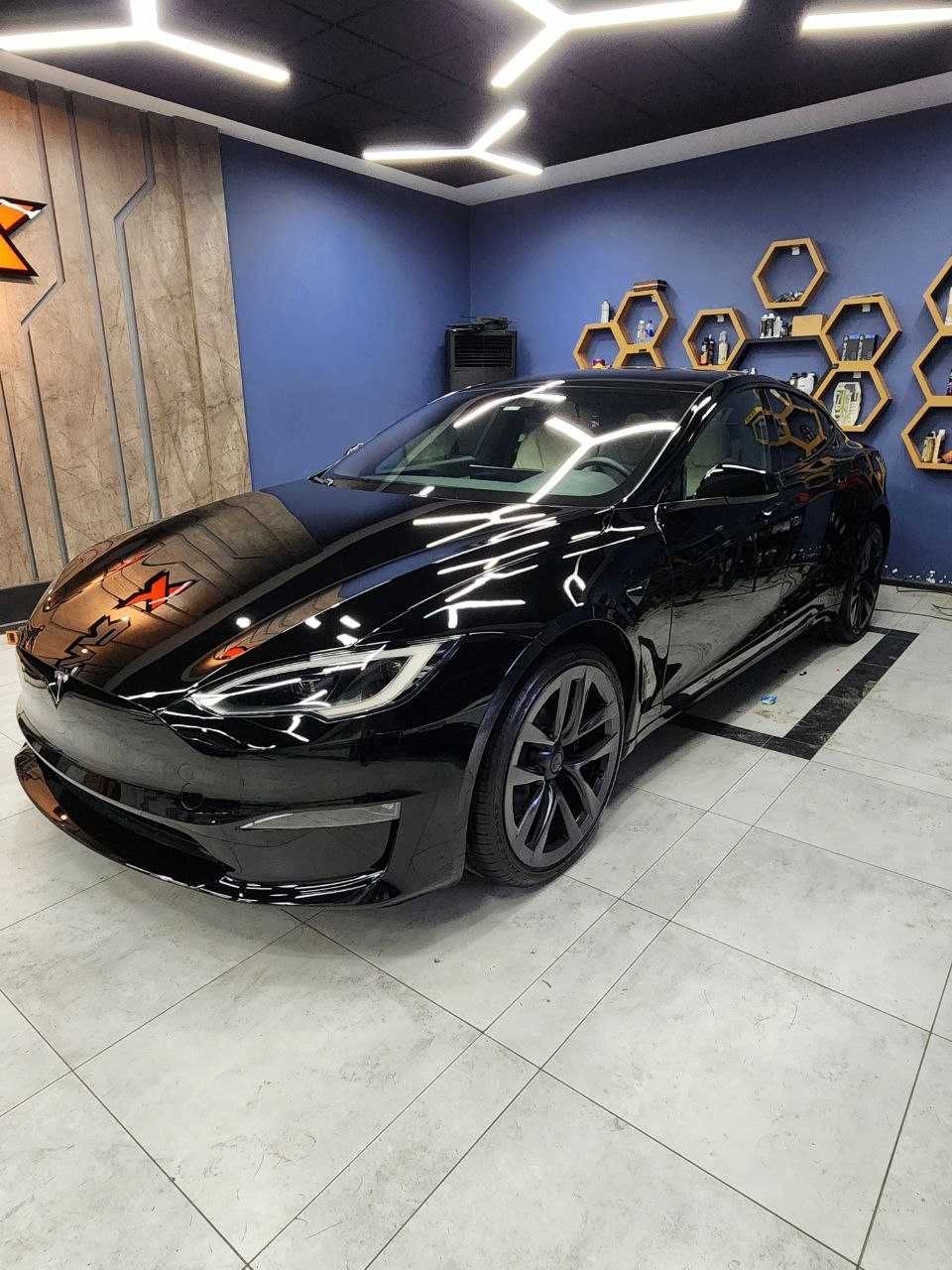 tesla model s 2024
