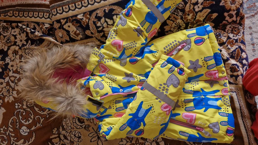 Новая куртка 104 см