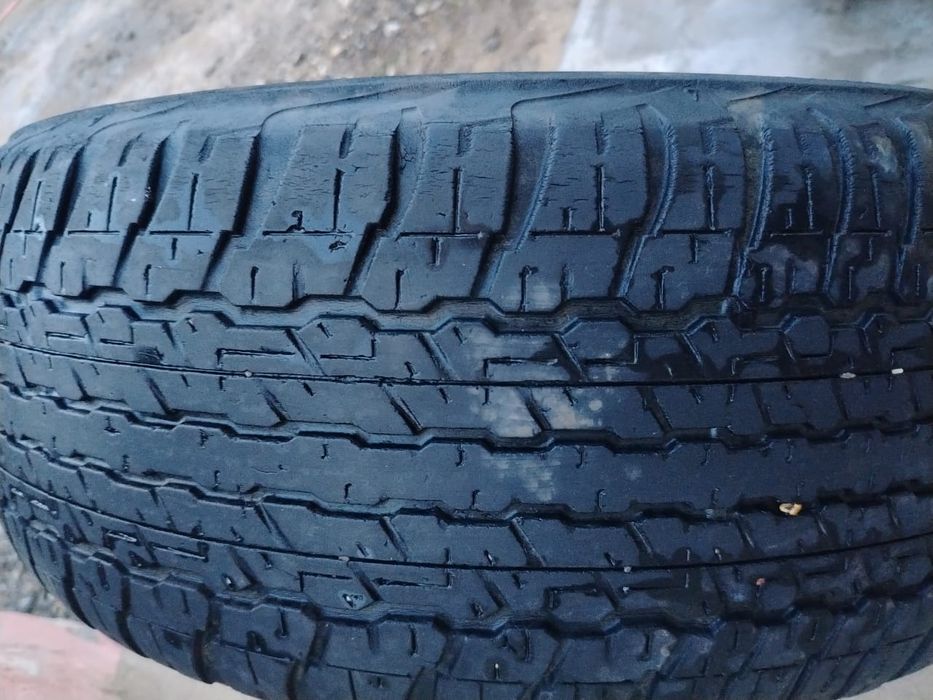 Продам шины размер 265/60,R18