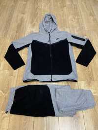 Trening Tech Fleece Nike marimea S,M,L,XL,XXL