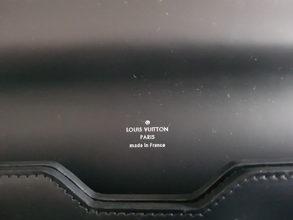 Servieta barbati Louis Vuitton Neo Robusto1