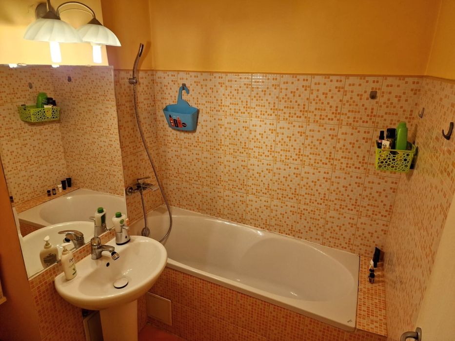 Direct proprietar inchiriez apartament cu  1 cameră 48mp