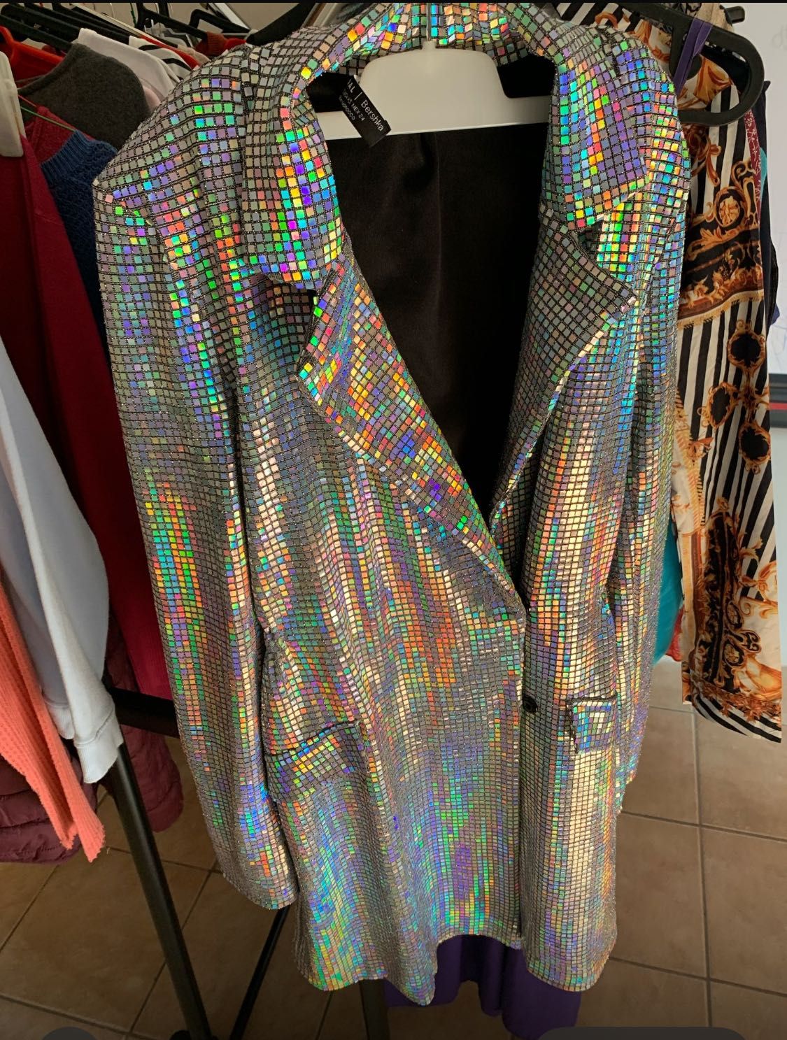 Sacou pentru femei. Marca bershka . Marimea xs. Stare bună