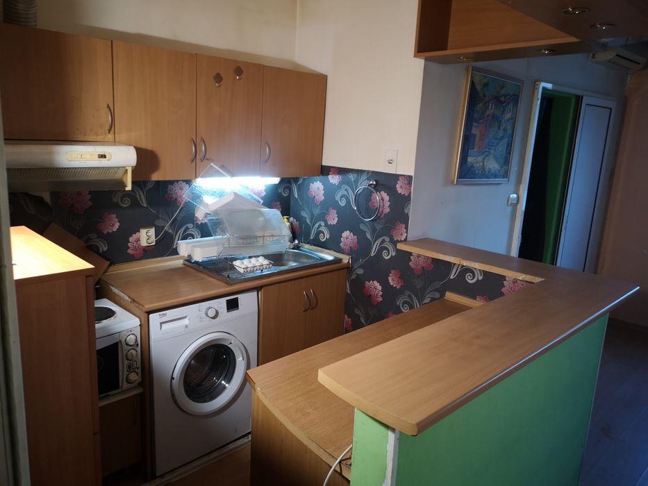 Едностаен идеален център на София