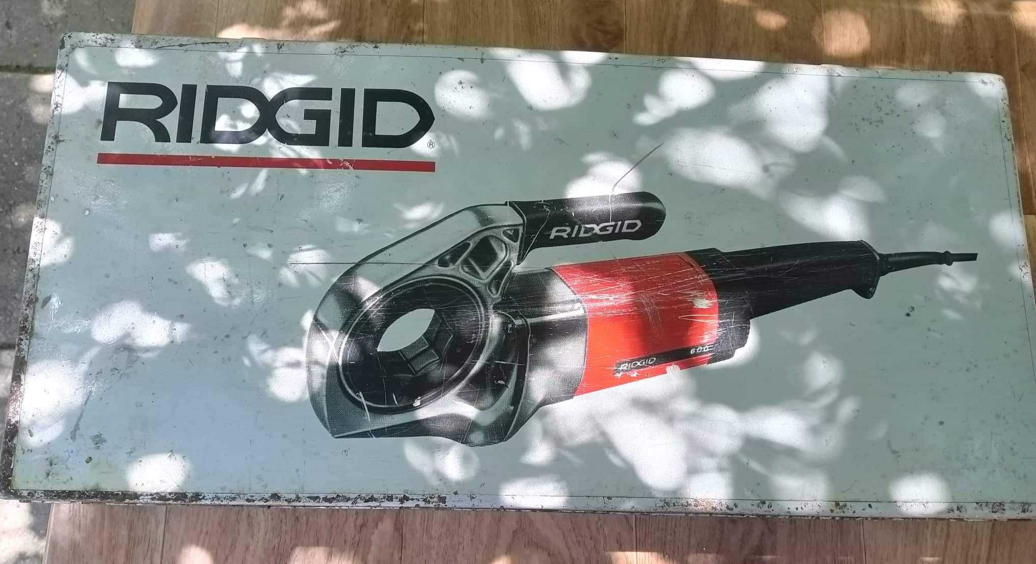 Машини за нарязване на резби RiDGID