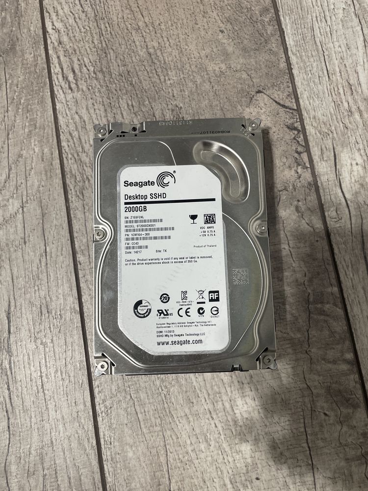 Диск на 2 терабайта Seagate SSHD