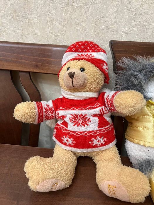 Мягкие игрушки мишки  коллекционые и овечка