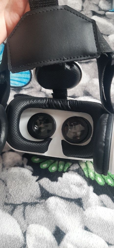 Vând vr cinema cu telefon