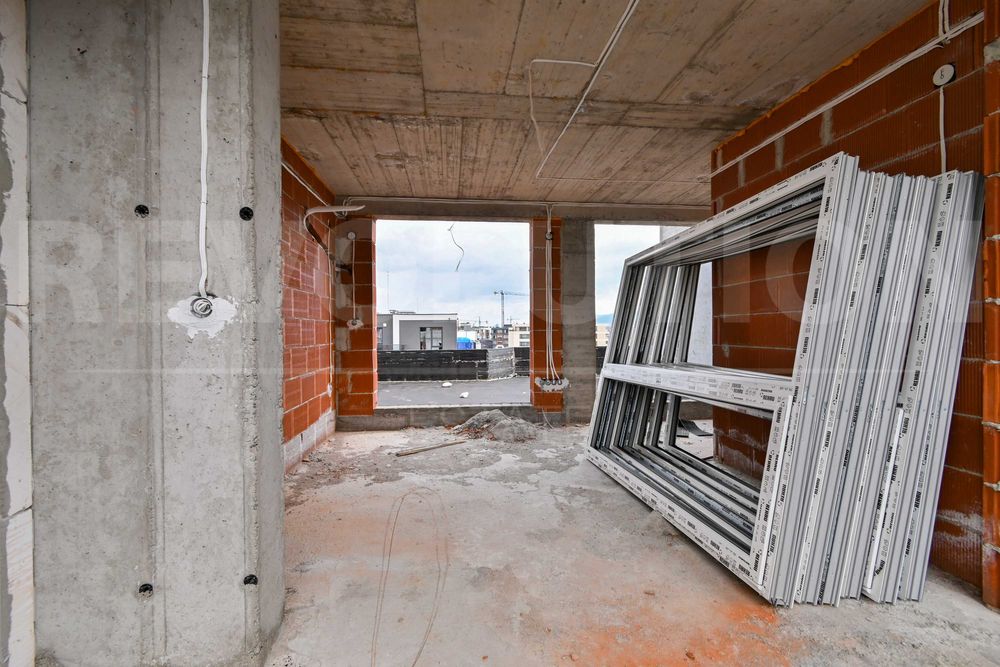 Продава се Тристаен апартамент в София, Малинова долина - 118 кв.м за 2107 €/кв.м - Снимка #3