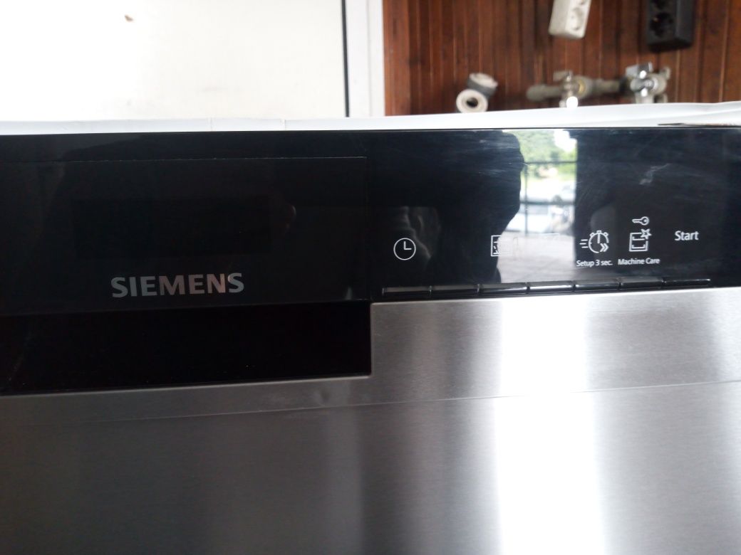 Иноксова съдомиялна за вграждане Сименс Siemens  Wi Fi   А+++