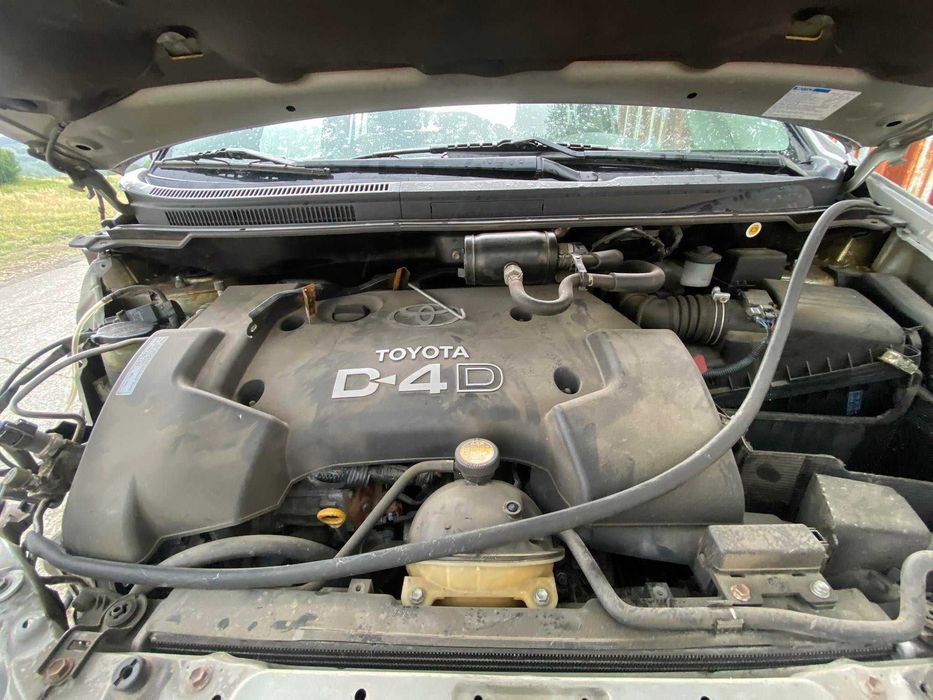 toyota corolla verso 2.0 D4D 90PS теглич на части тойота корола версо