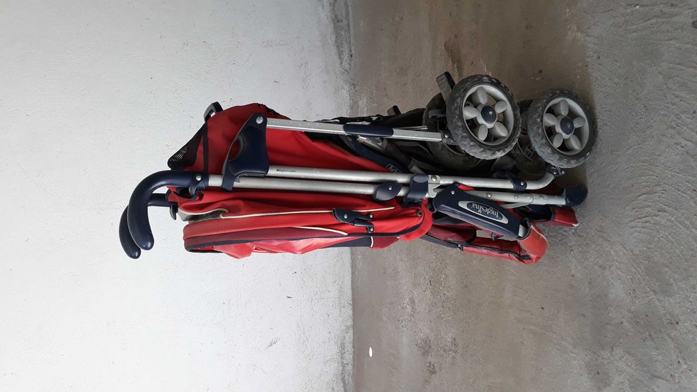 Cărucior bebe sport roșu