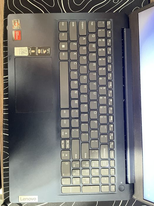 Lenovo IdeaPad 1 15ALC7,15.6”,Full HD,AMD Ryzan7 5000U,16GB RAM,512GB