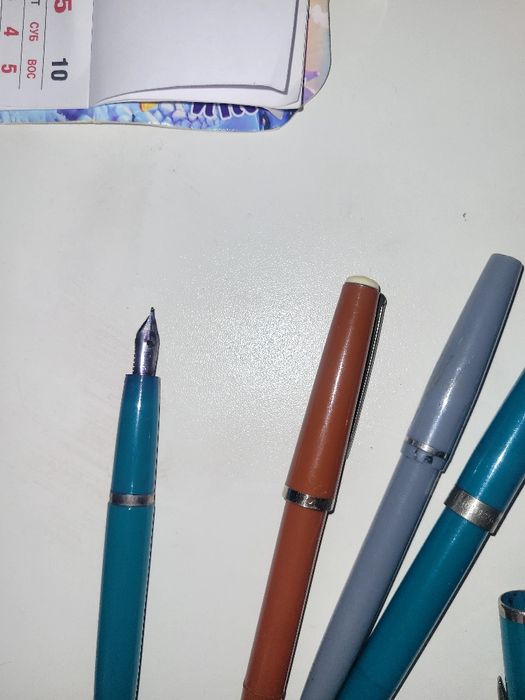 Ручки перьевые отдам