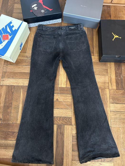 blugi flared balenciaga