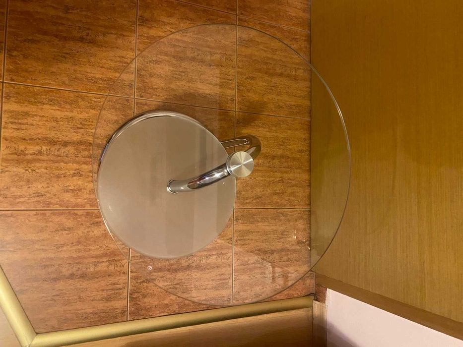 Малка холна маса за кафе