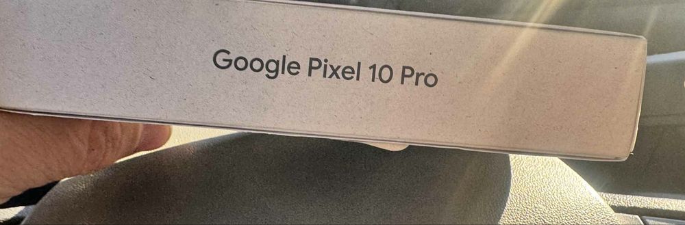 Google Pixel 10 Pro 5G Sub-6* | 6.3" / 160 mm | 256 GB** | Obsidian