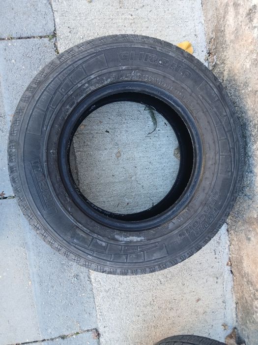 Всесезонни бусови гуми Pirelli-225/70/15.C-2018година