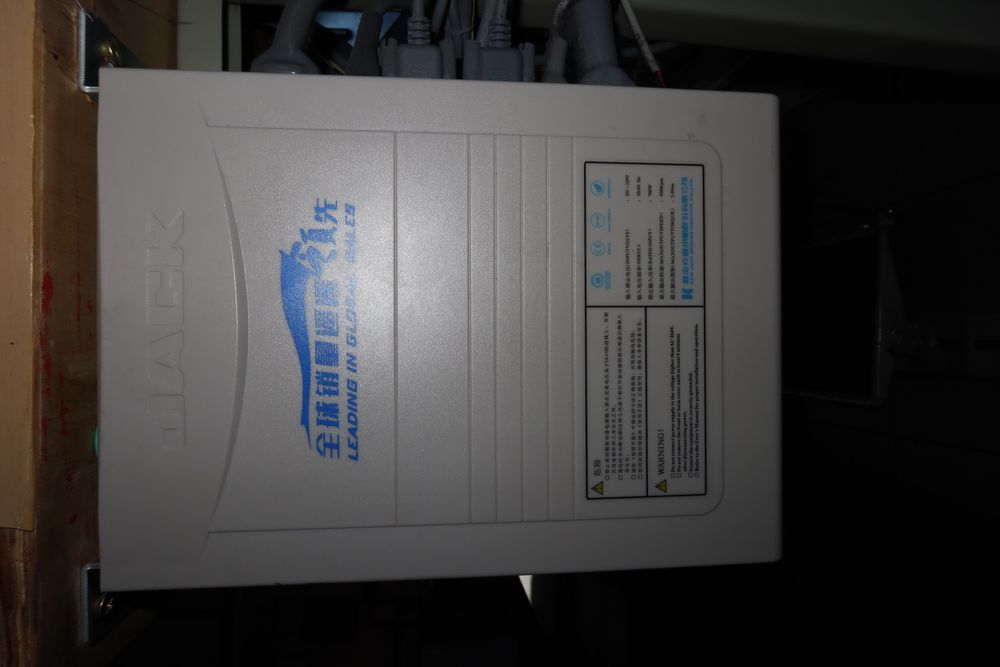 Masina liniara industriala Jack