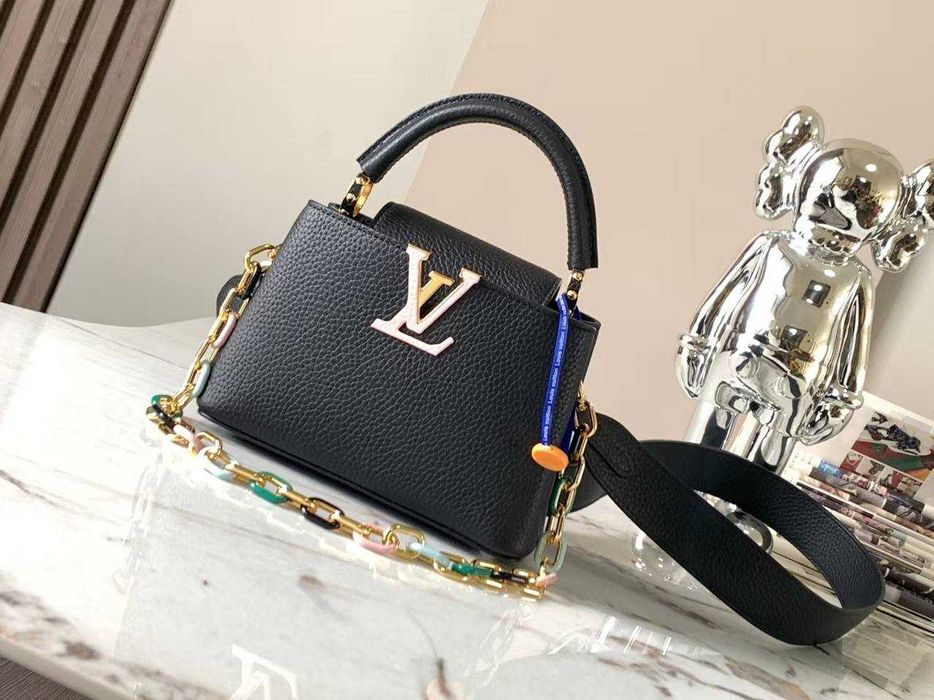 Geanta Louis Vuitton Capucines 31