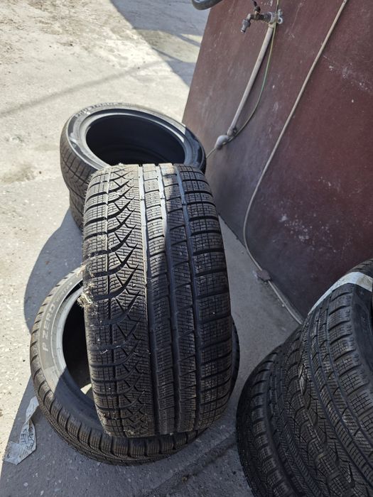 Anvelope de iarna 275 35 19 si 245 40 19