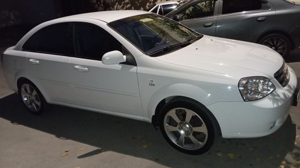 2013 yil 1.8 Lasetti sotiladi.