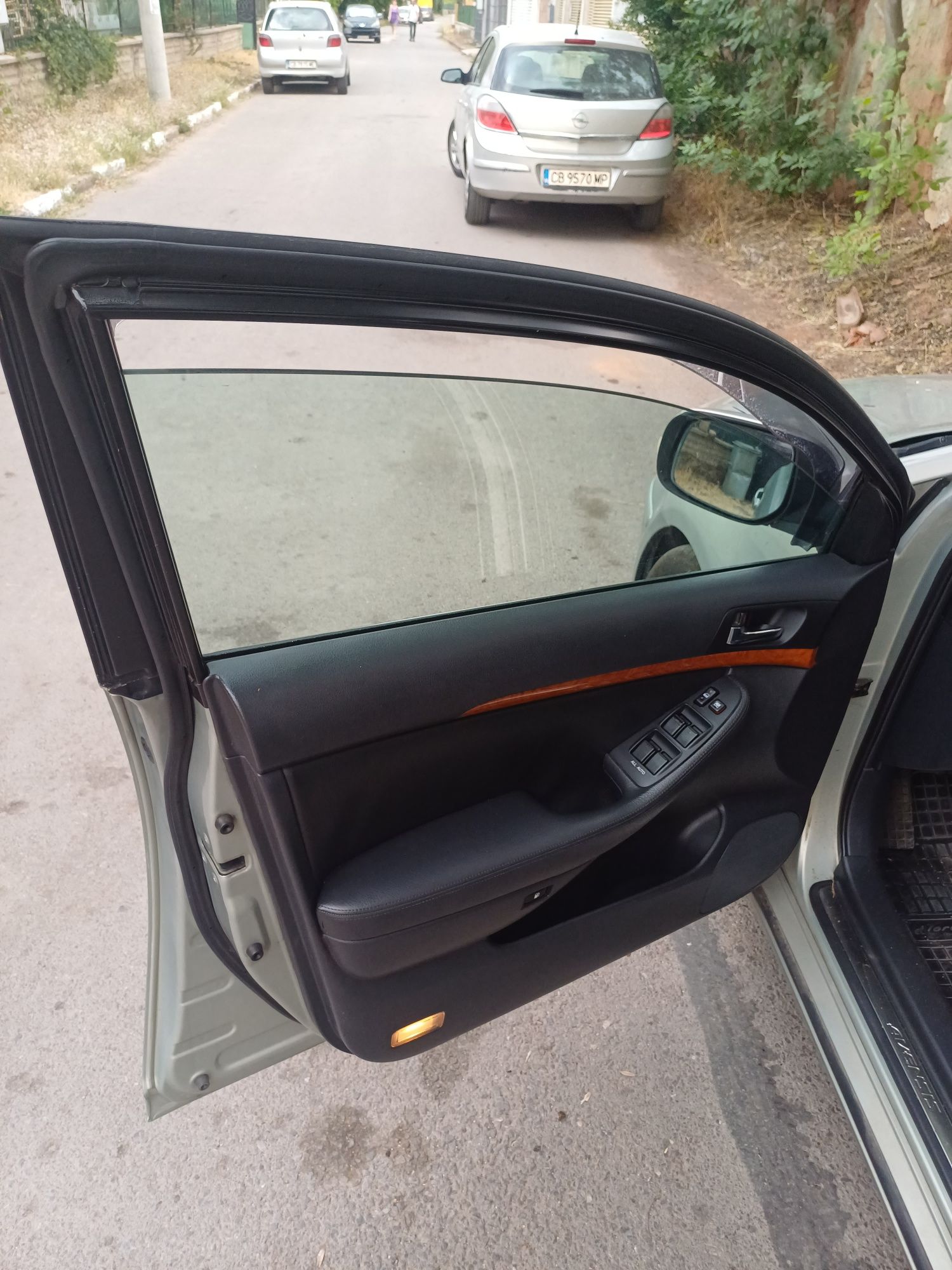 Toyota avensis t25