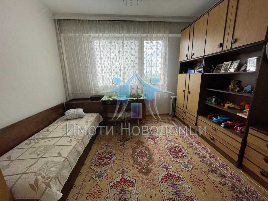 Продава се Тристаен апартамент в Шумен, Пазара - 80 кв.м за 1180 €/кв.м - Снимка #3