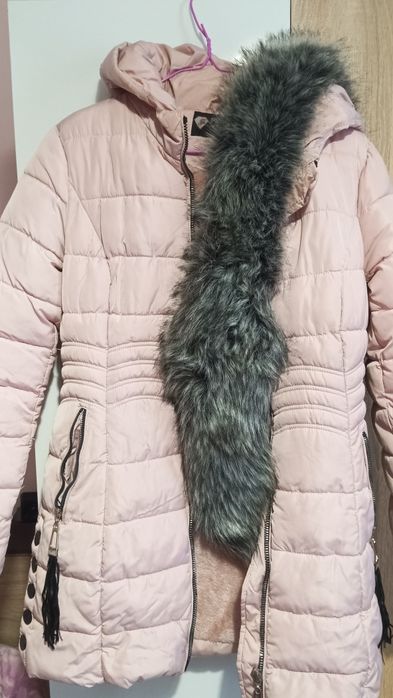 Дамско яке розово с подвижна яка