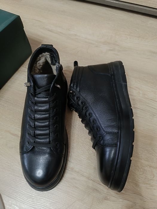 Мужская кожаная обувь р39