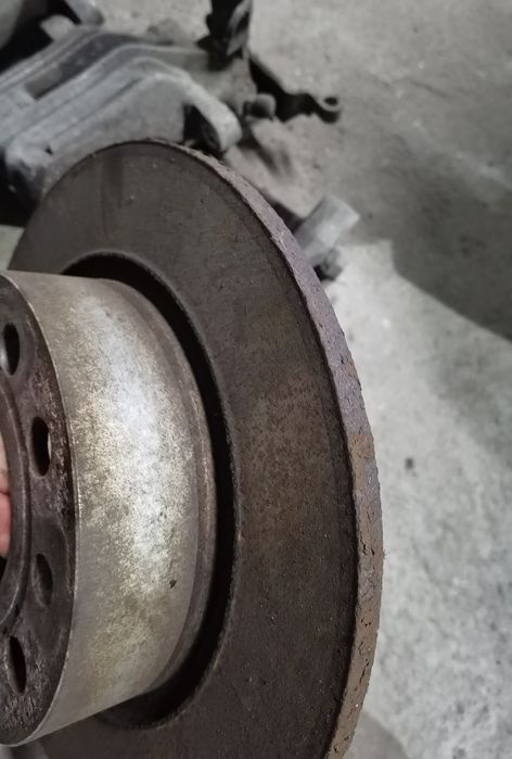 Etriere spate scirocco 2012 tdi